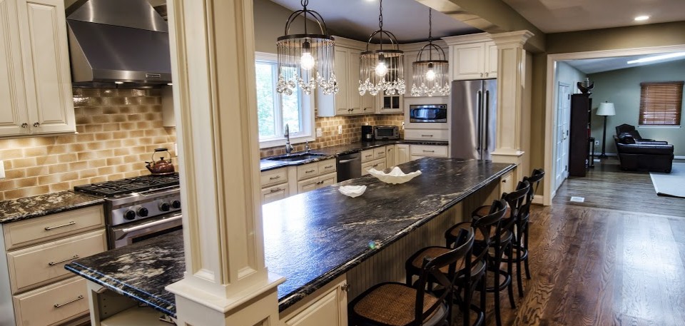 Jonathan Mottern – Green Door Living Real Estate